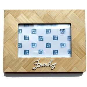 Threshold Family 4x6 Photo Frame